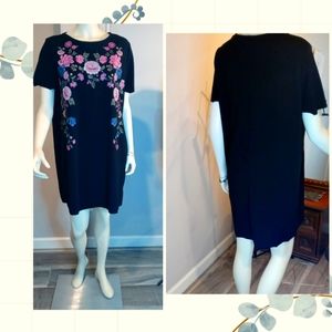 Xhilaration Vestido Blusón de mujer imitación bordado flores rosas.XXL.